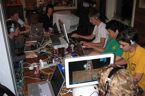 Top 5 Games to Play with Friends at a LAN Party.